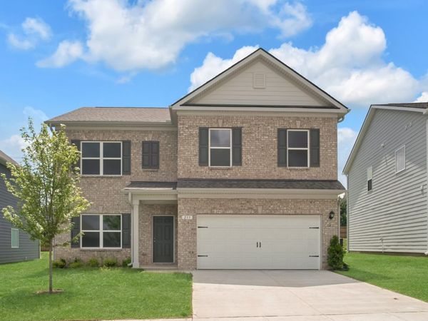 233 Summerlin Dr, Gallatin, TN 37066