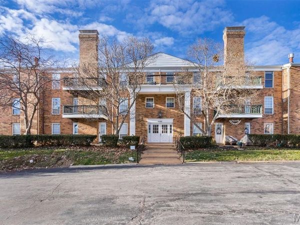 10381 Oxford Hill Drive, Unit 14, St Louis, MO 63146