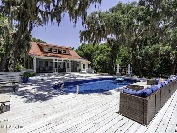 561 SE LAKEVIEW Drive, Keystone Heights, FL 32656