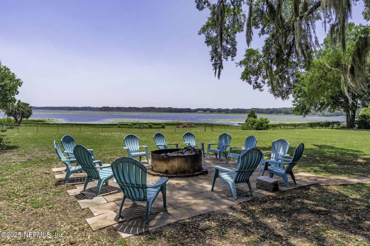 561 SE Lakeview Drive, Keystone Heights, FL 32656 Photo