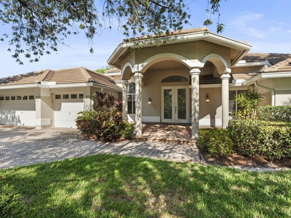 2554 SW Mayacoo Way, Palm City, FL 34990