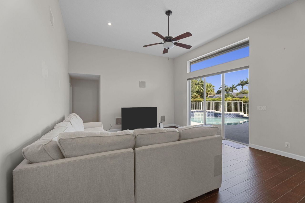 2554 SW Mayacoo Way, Palm City, FL 34990 Photo