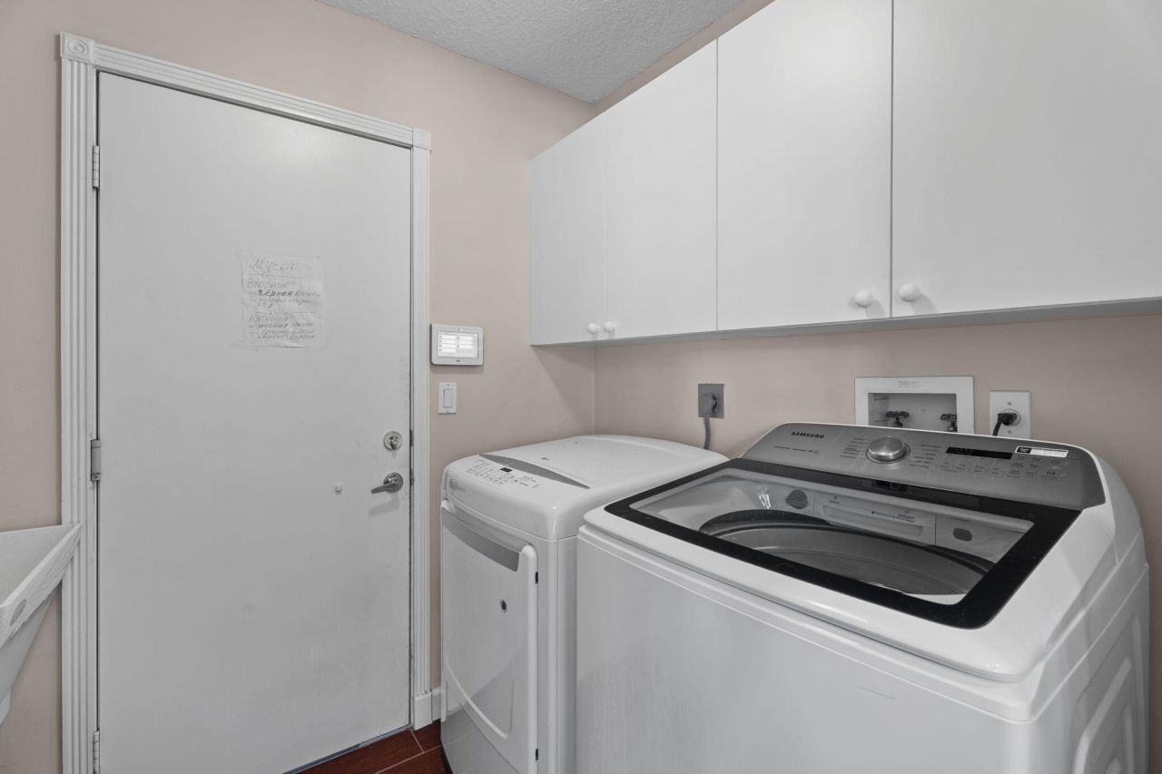 2554 SW Mayacoo Way, Palm City, FL 34990 Photo