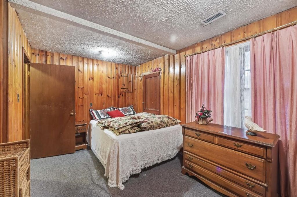 1263 N Highway 52 Photo 11