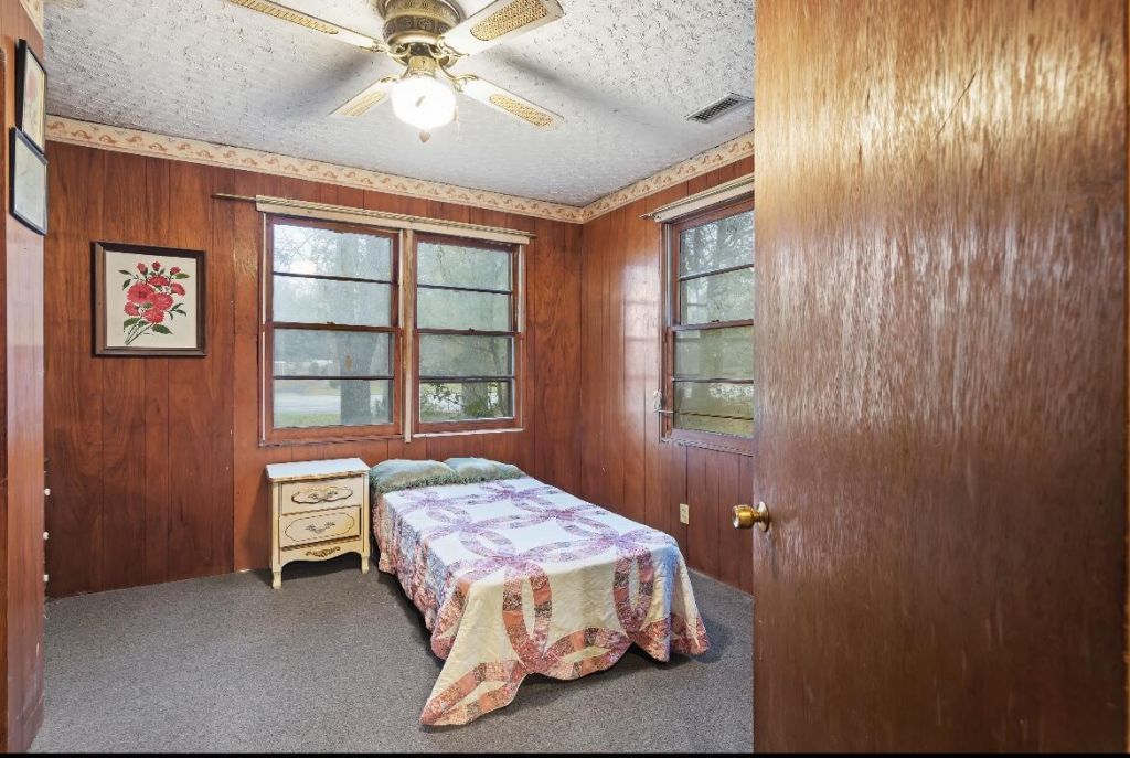 1263 N Highway 52 Photo 13