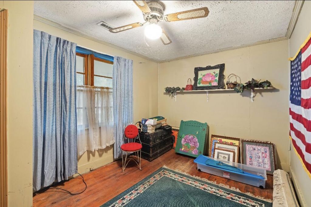 1263 N Highway 52 Photo 14