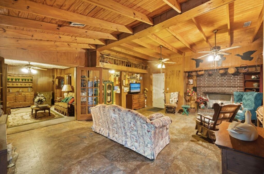 1263 N Highway 52 Photo 20