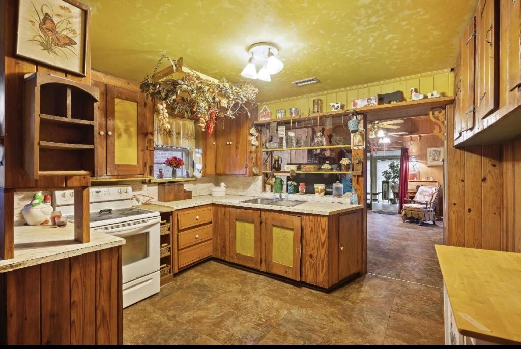 1263 N Highway 52 Photo 26