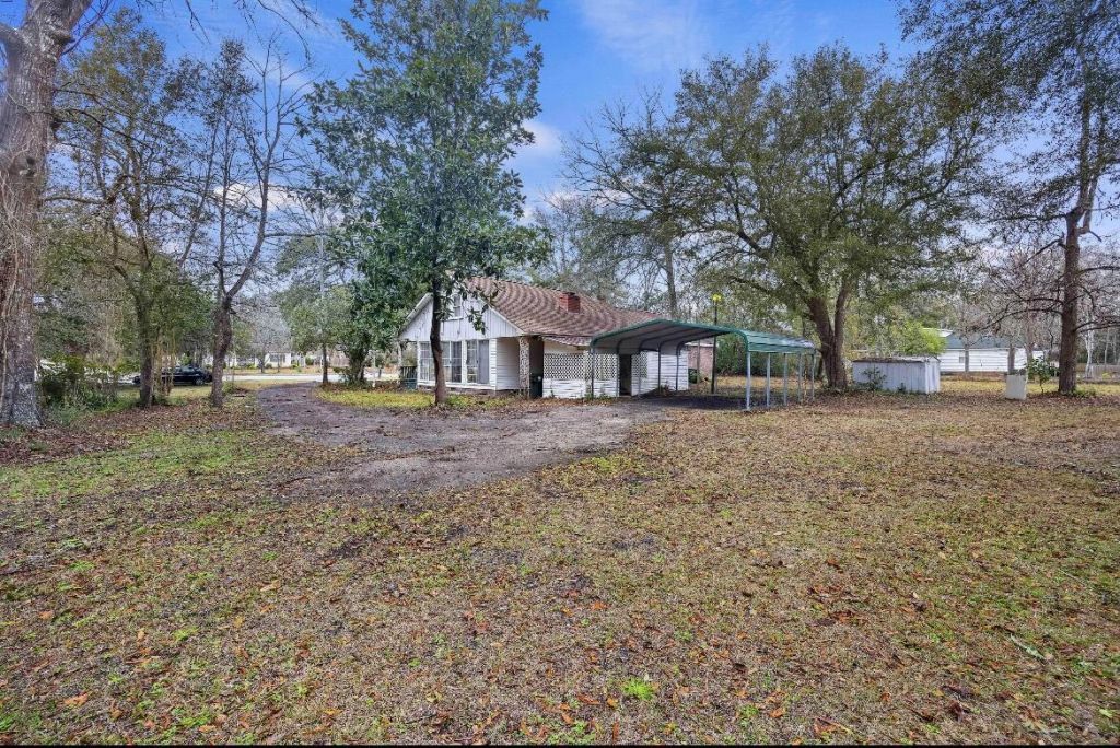 1263 N Highway 52 Photo 5