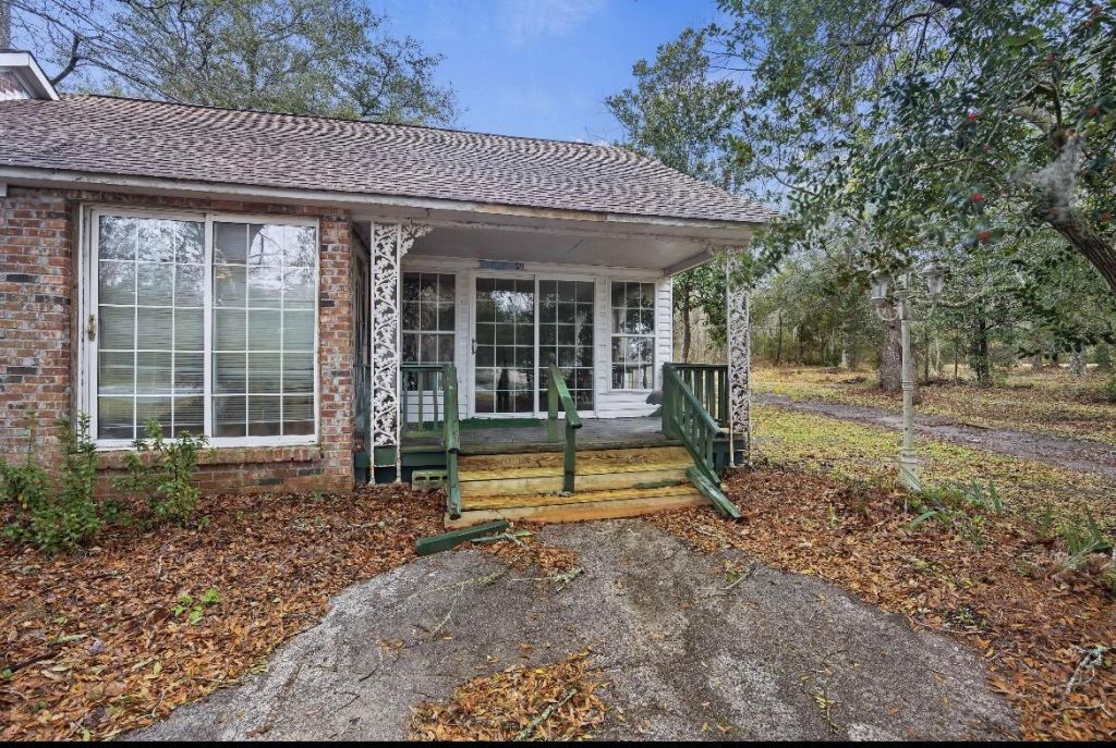 1263 N Highway 52 Photo 6