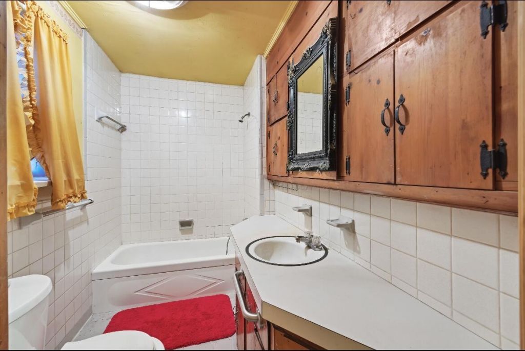 1263 N Highway 52 Photo 9