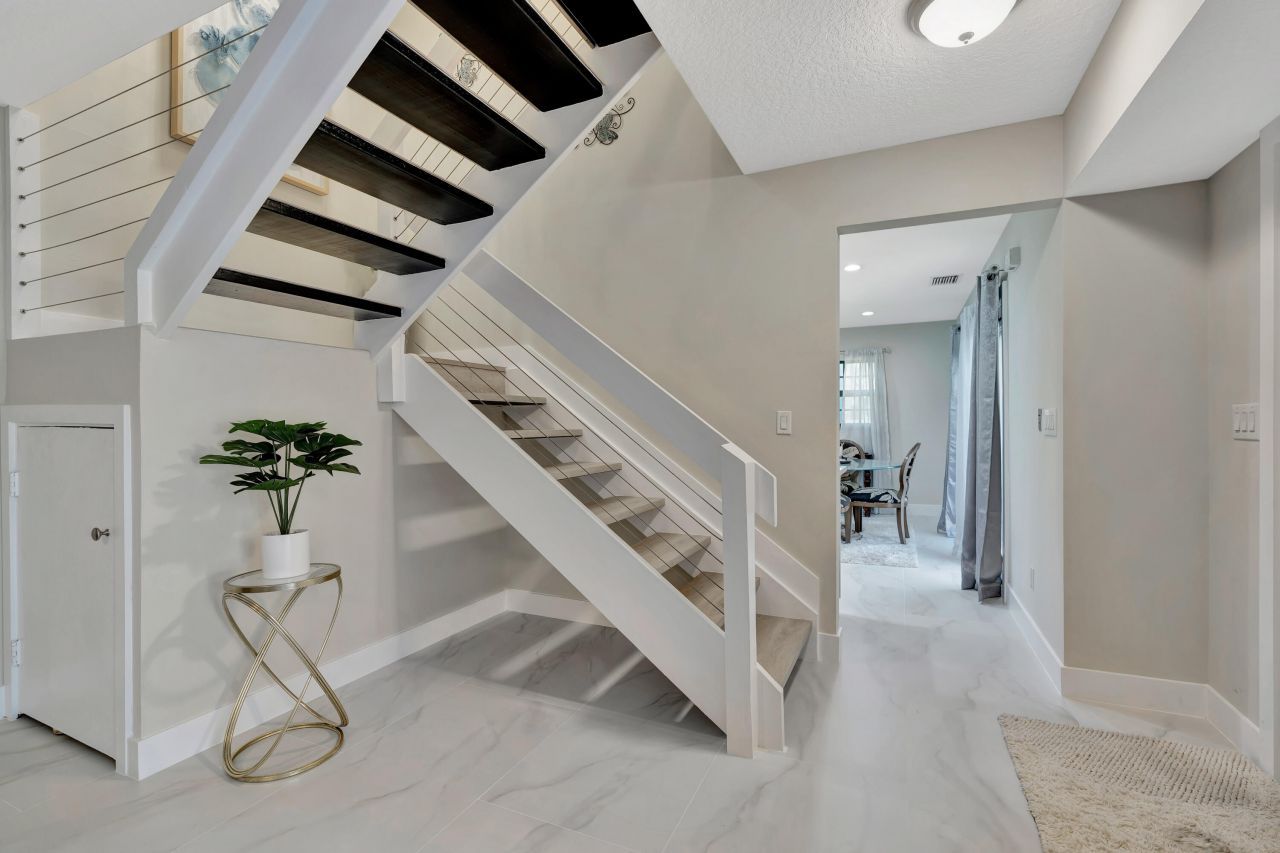 356 Prestwick Circle, Unit 3, Palm Beach Gardens, FL 33418 Photo