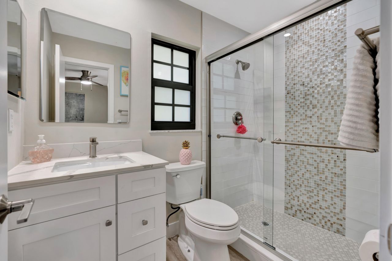 356 Prestwick Circle, Unit 3, Palm Beach Gardens, FL 33418 Photo