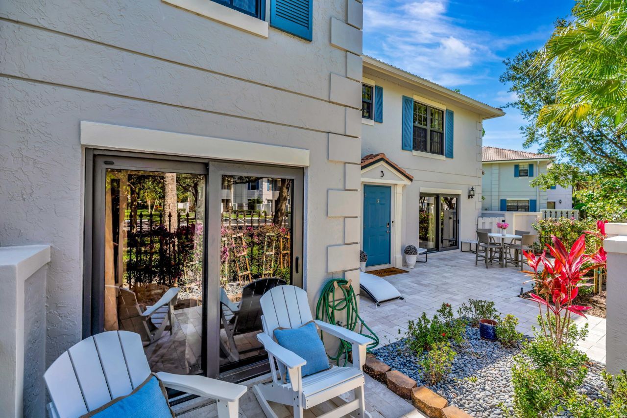 356 Prestwick Circle, Unit 3, Palm Beach Gardens, FL 33418 Photo