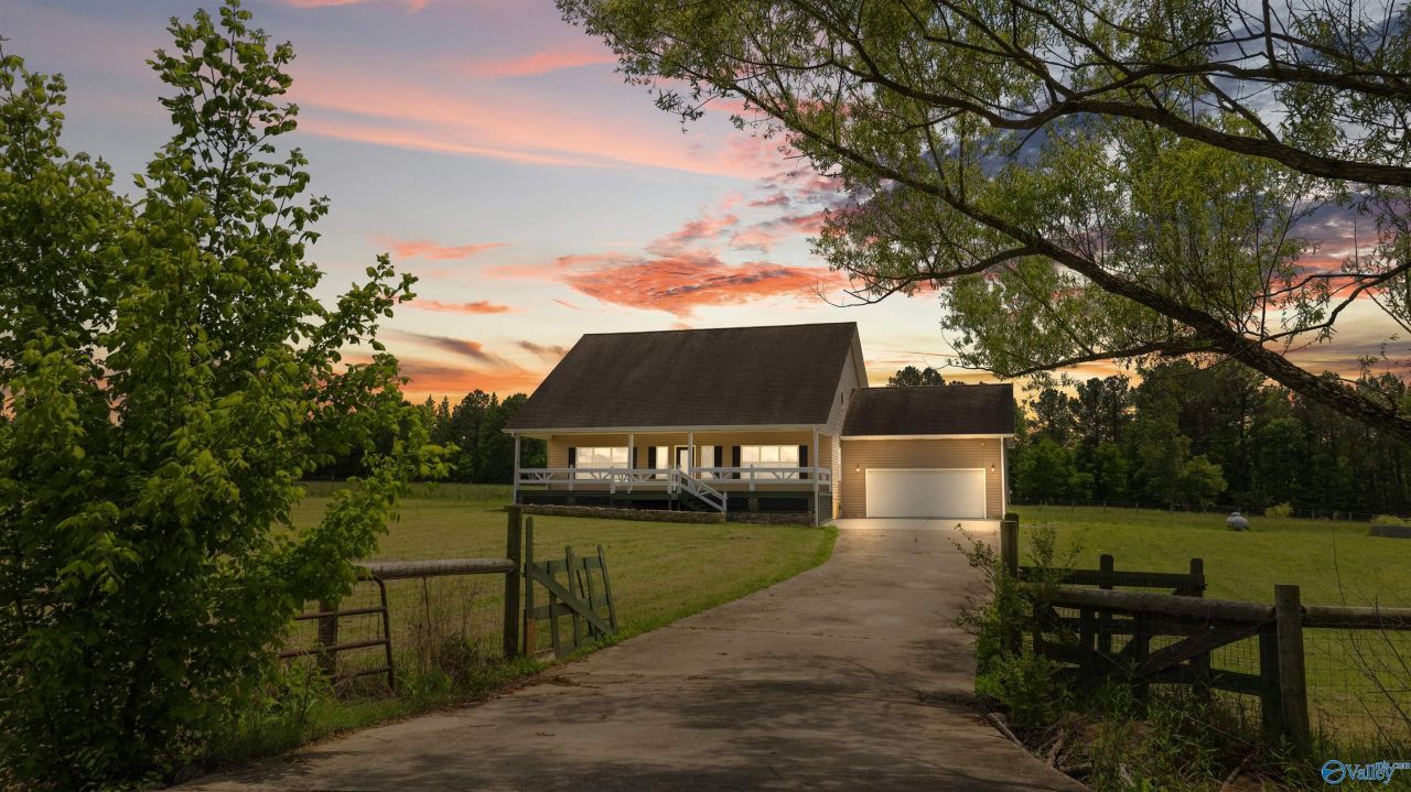 5470 County Road 123, Dutton, AL 35744 Main Photo