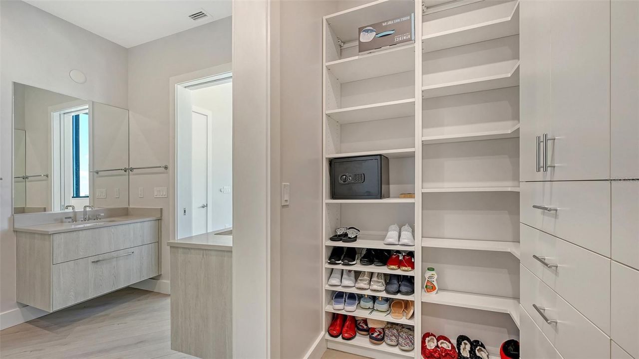 33 S Palm Avenue, Unit 1303, Sarasota, FL 34236 Photo