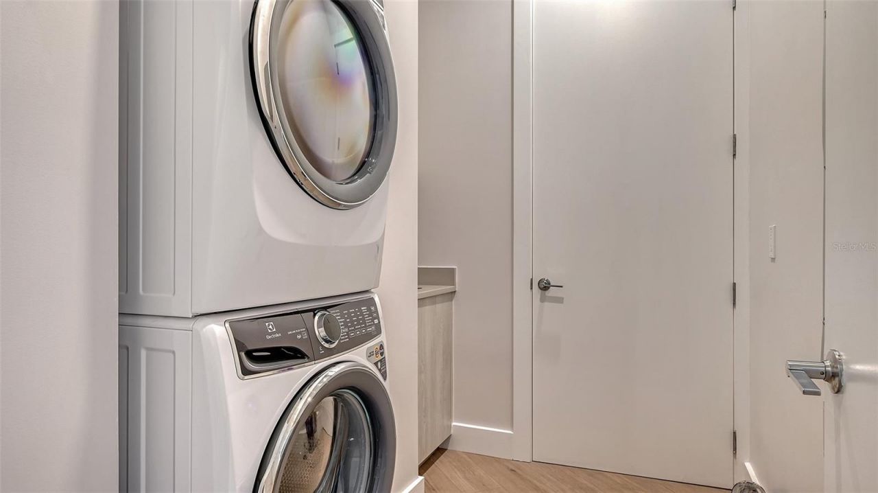 33 S Palm Avenue, Unit 1303, Sarasota, FL 34236 Photo