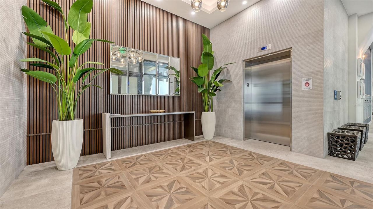 33 S Palm Avenue, Unit 1303, Sarasota, FL 34236 Photo