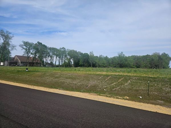 4045 S Griffindale Drive, Beloit, WI 53511