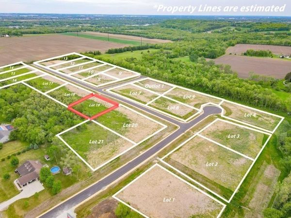 3316 W Prairie Grove Lane, Beloit, WI 53511