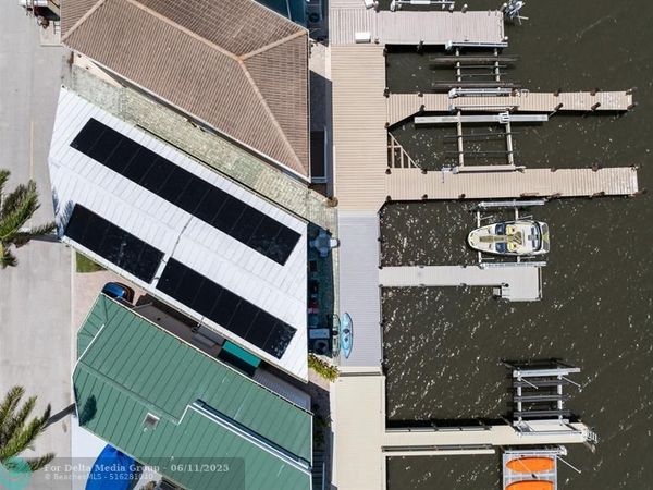 392 Nettles Blvd, Jensen Beach, FL 34957