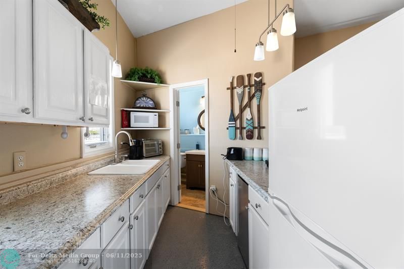 392 Nettles Boulevard, Jensen Beach, FL 34957 Photo