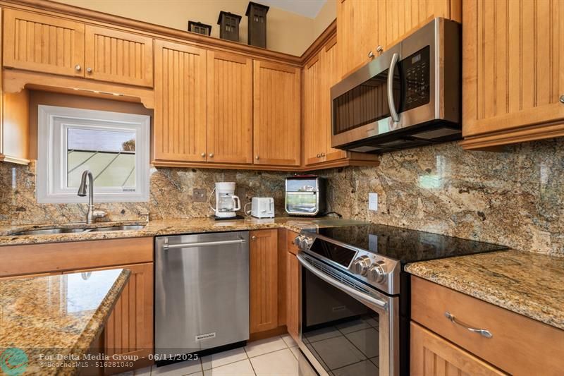 392 Nettles Boulevard, Jensen Beach, FL 34957 Photo