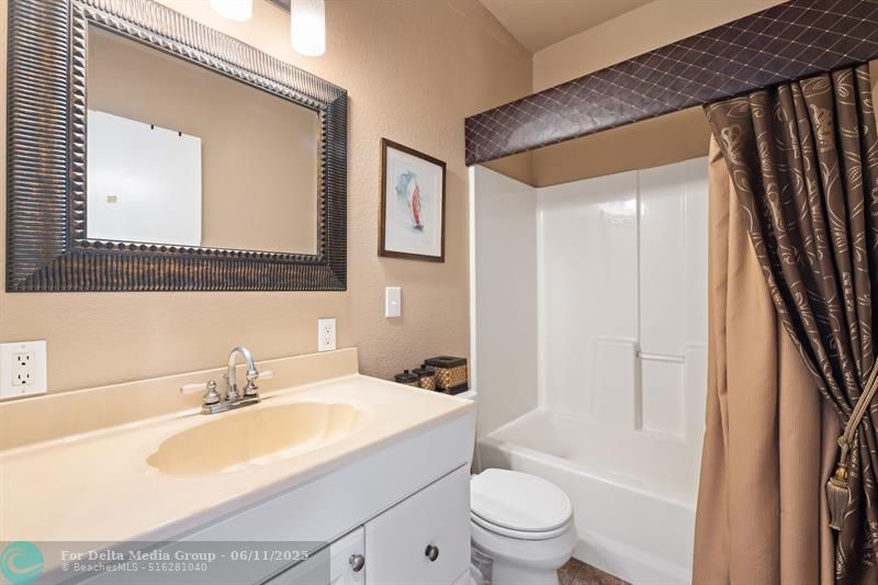 392 Nettles Boulevard, Jensen Beach, FL 34957 Photo