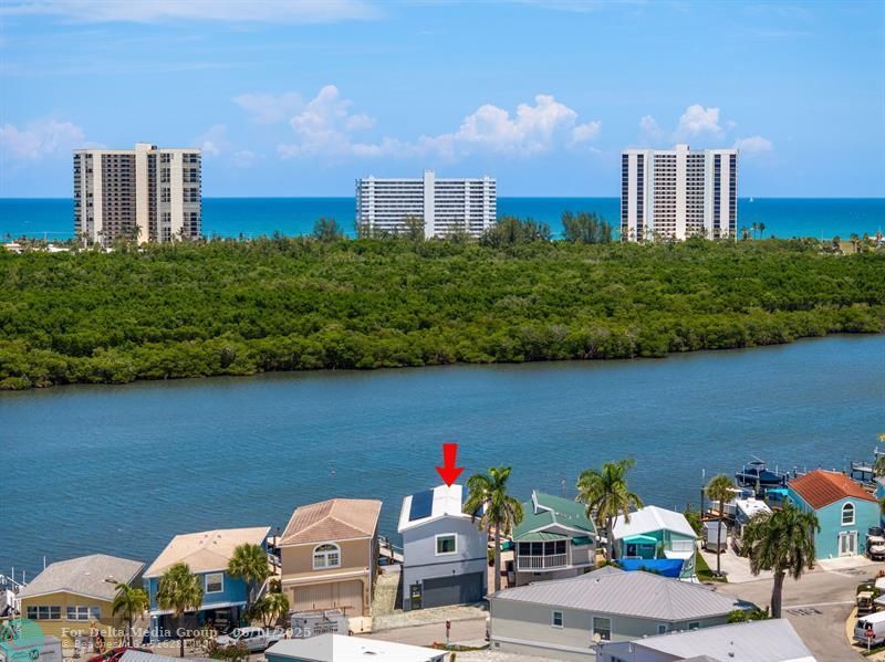 392 Nettles Boulevard, Jensen Beach, FL 34957 Photo