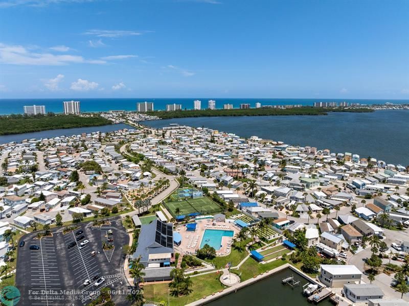 392 Nettles Boulevard, Jensen Beach, FL 34957 Photo