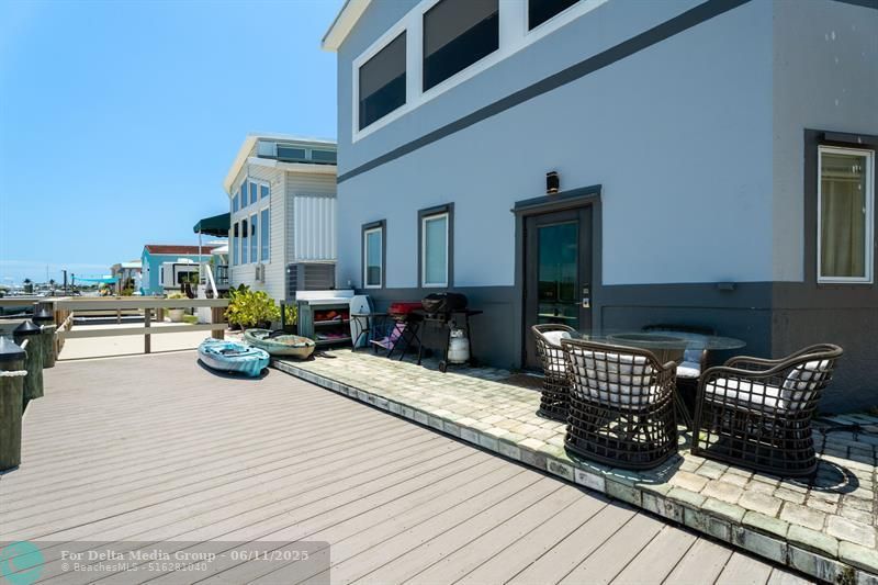 392 Nettles Boulevard, Jensen Beach, FL 34957 Photo