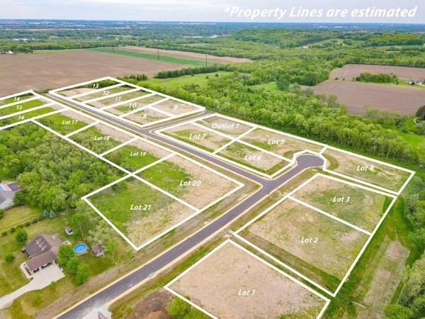 3145 W Prairie Grove Lane, Beloit, WI 53511