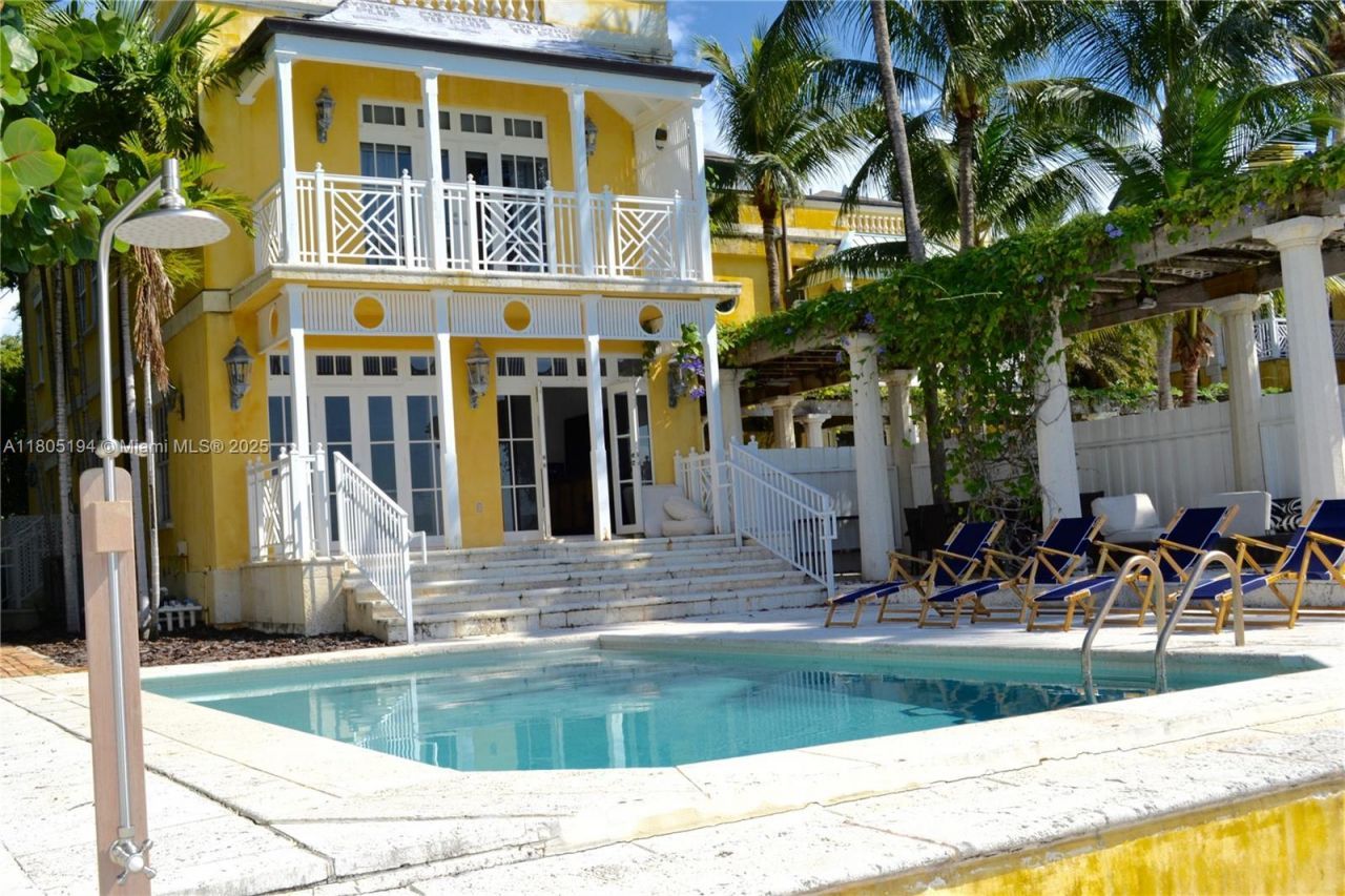 710 S Mashta Dr, Key Biscayne, FL 33149 Photo