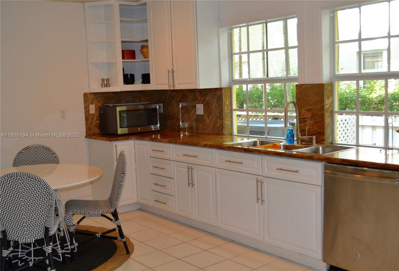 710 S Mashta Dr, Key Biscayne, FL 33149 Photo