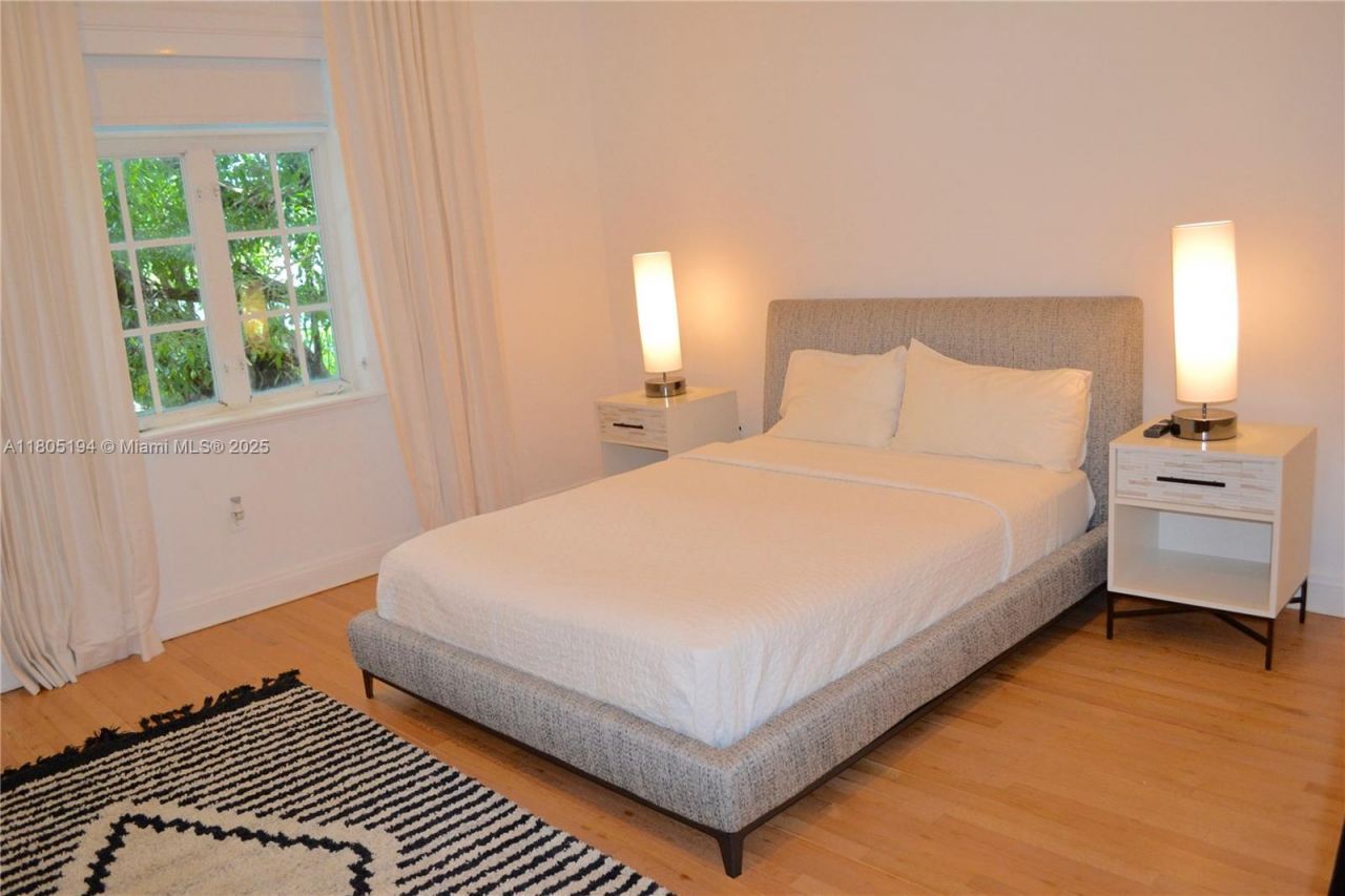 710 S Mashta Dr, Key Biscayne, FL 33149 Photo