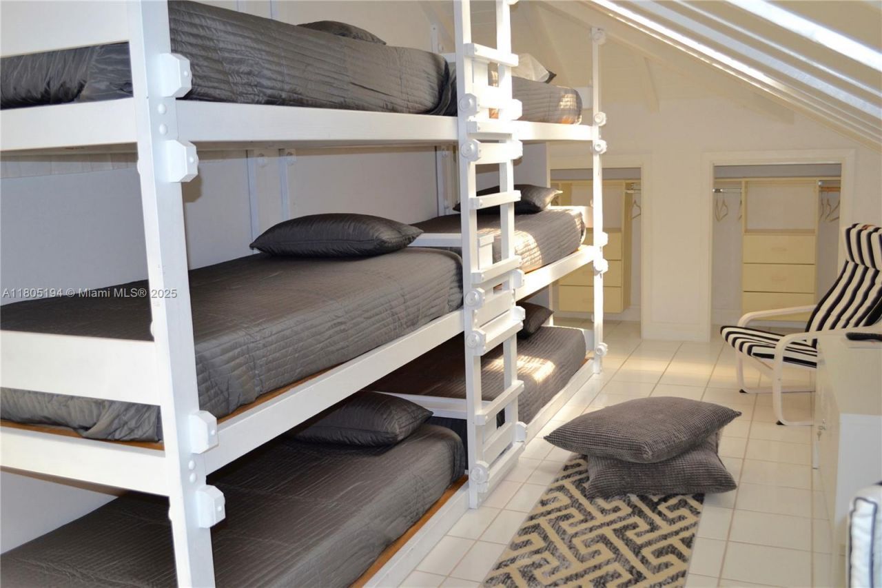 710 S Mashta Dr, Key Biscayne, FL 33149 Photo