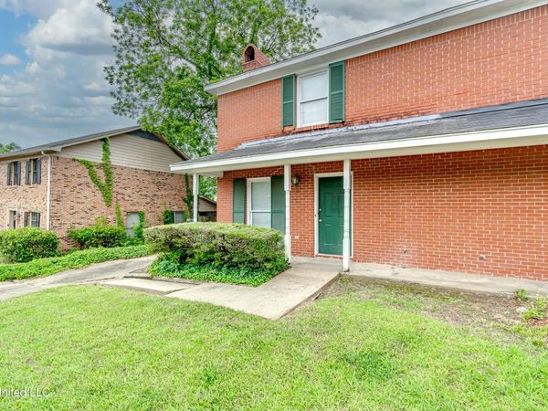 735 Wicklow Place, Ridgeland, MS 39157