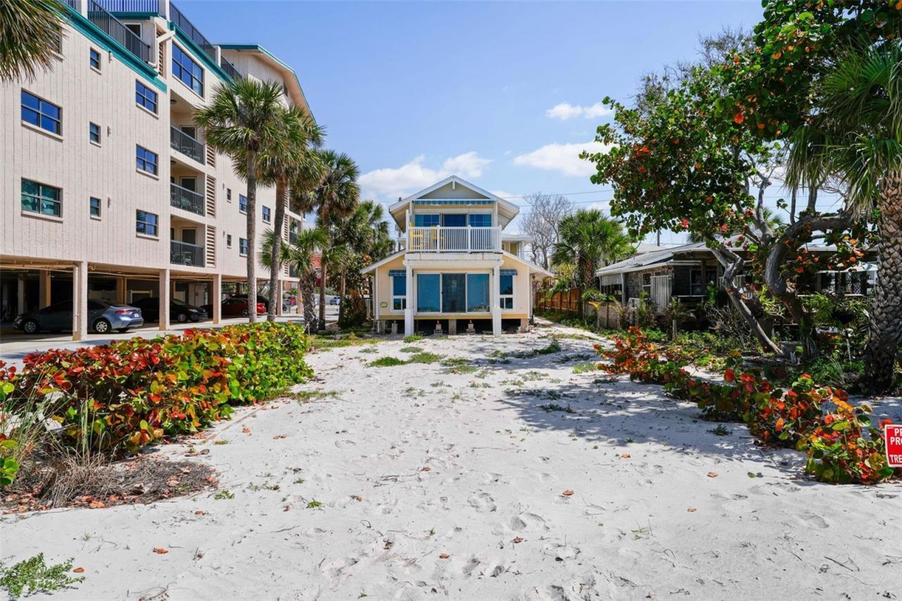 13062 Gulf Boulevard, Madeira Beach, FL 33708 Photo