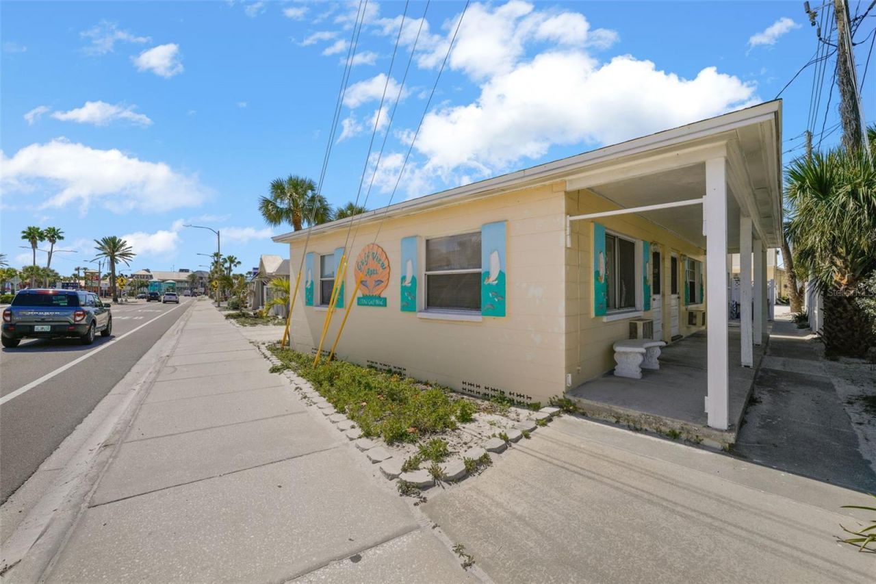 13062 Gulf Boulevard, Madeira Beach, FL 33708 Photo