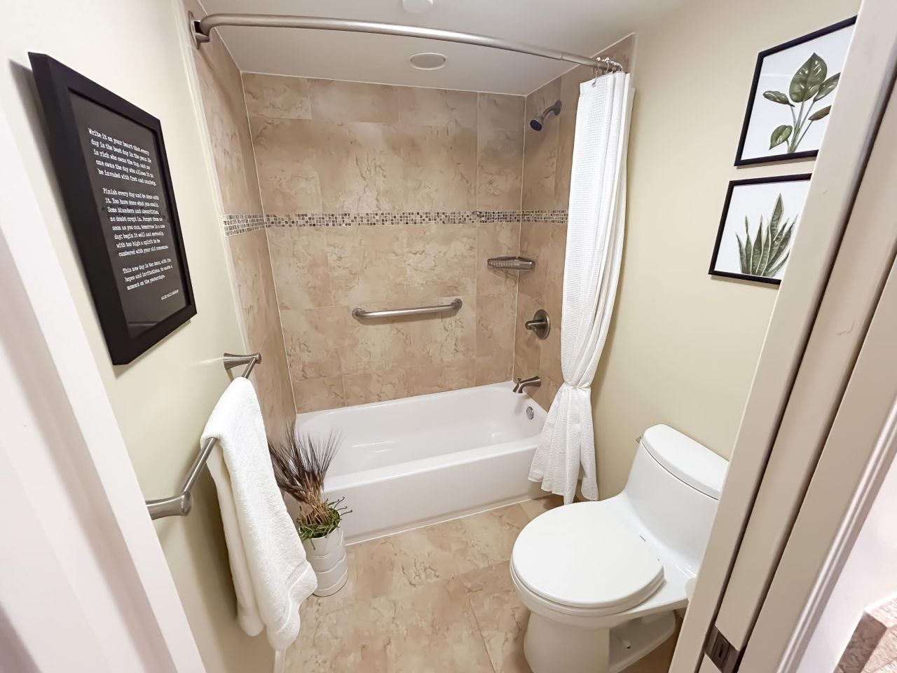 1155 Hillsboro Mile, Unit 403, Hillsboro Beach, FL 33062 Photo