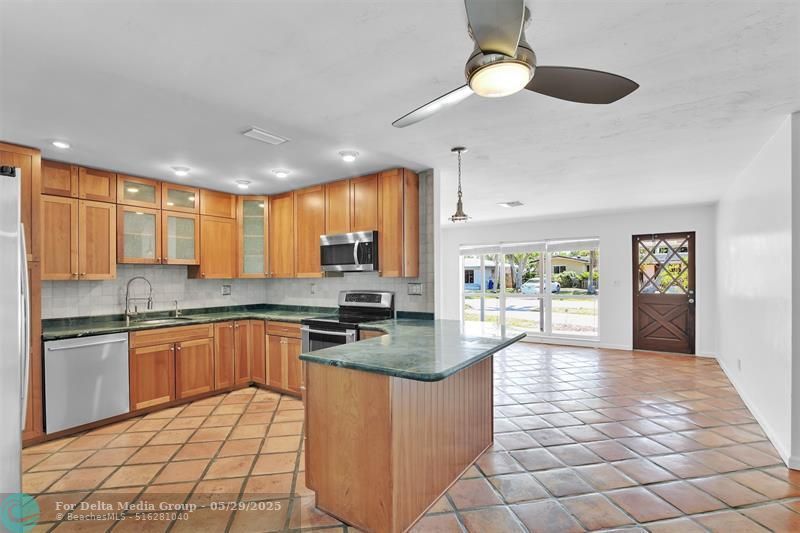 341 SE 8th Street, Pompano Beach, FL 33060 Photo