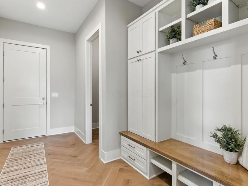 8101 Oaktree Drive S, Dublin, OH 43016 Photo 13