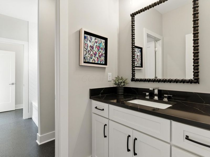 8101 Oaktree Drive S, Dublin, OH 43016 Photo 31