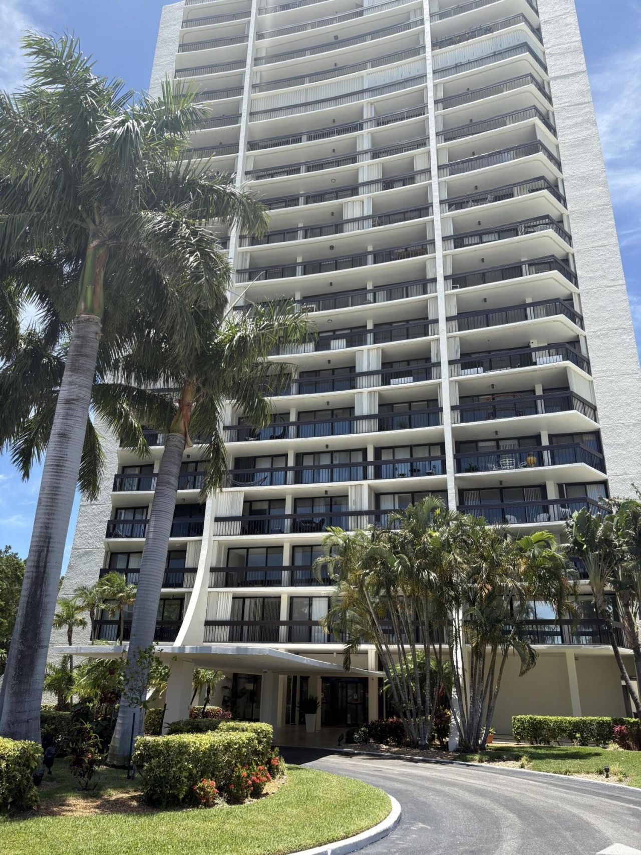 2000 Presidential Way, Unit 1102, West Palm Beach, FL 33401 Photo