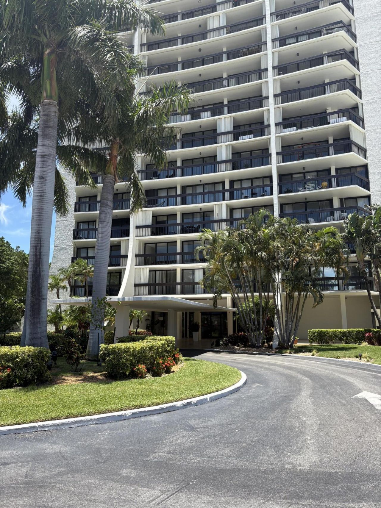 2000 Presidential Way, Unit 1102, West Palm Beach, FL 33401 Photo