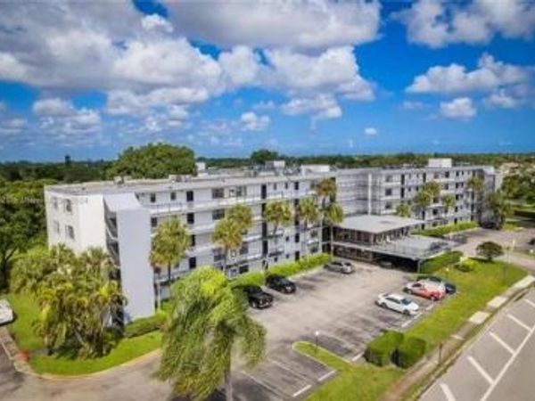 9235 SW 8th 402 Street, Unit 402, Boca Raton, FL 33428