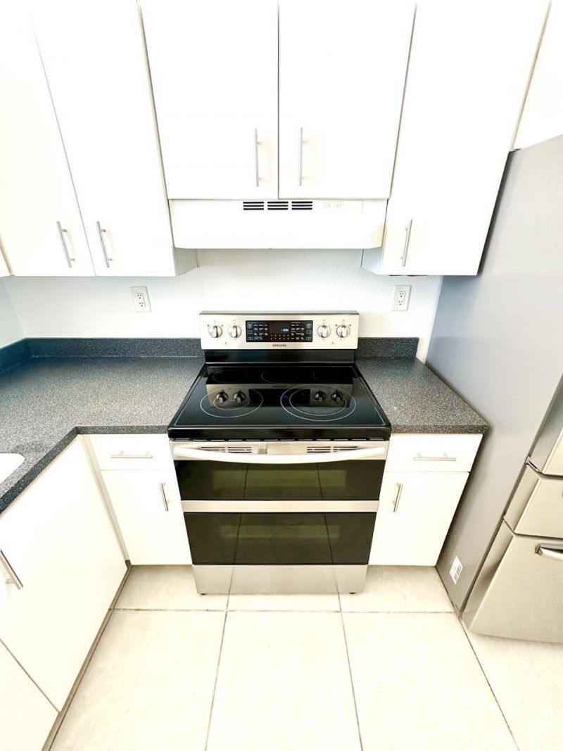 9235 SW 8th 402 Street, Unit 402, Boca Raton, FL 33428 Photo