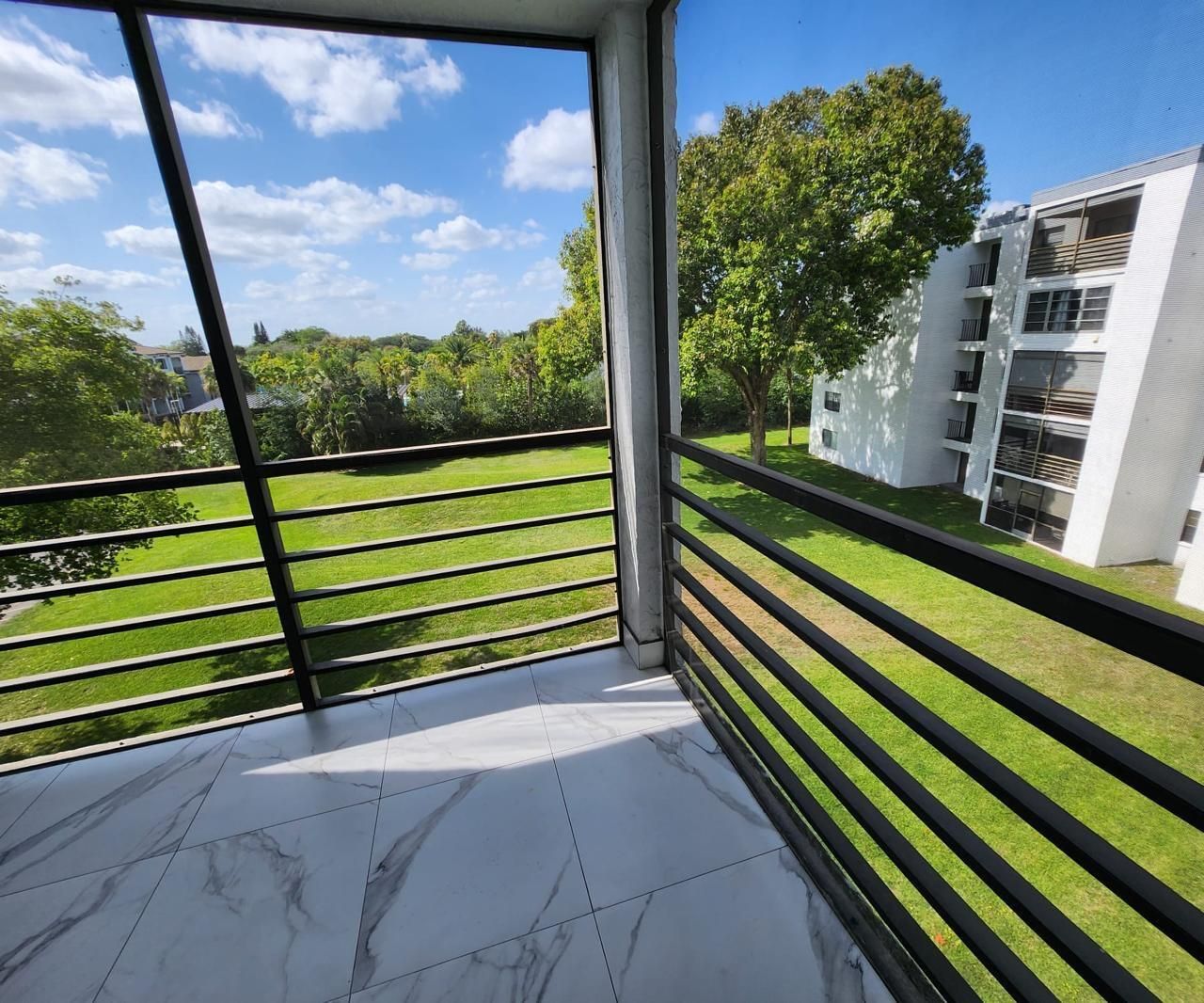 9235 SW 8th 402 Street, Unit 402, Boca Raton, FL 33428 Photo