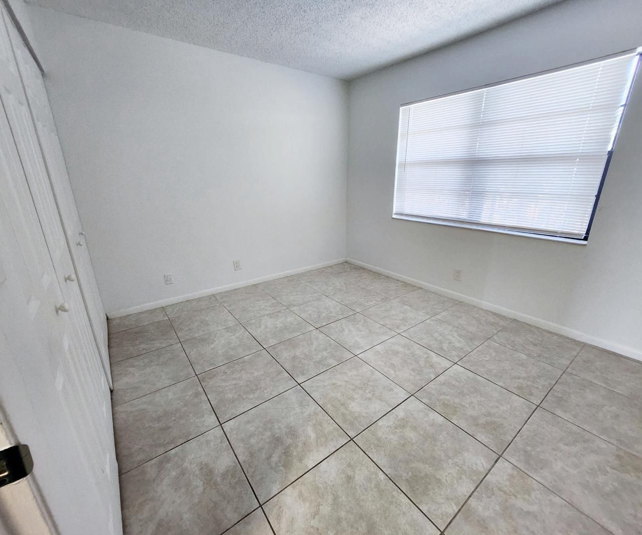 9235 SW 8th 402 Street, Unit 402, Boca Raton, FL 33428 Photo