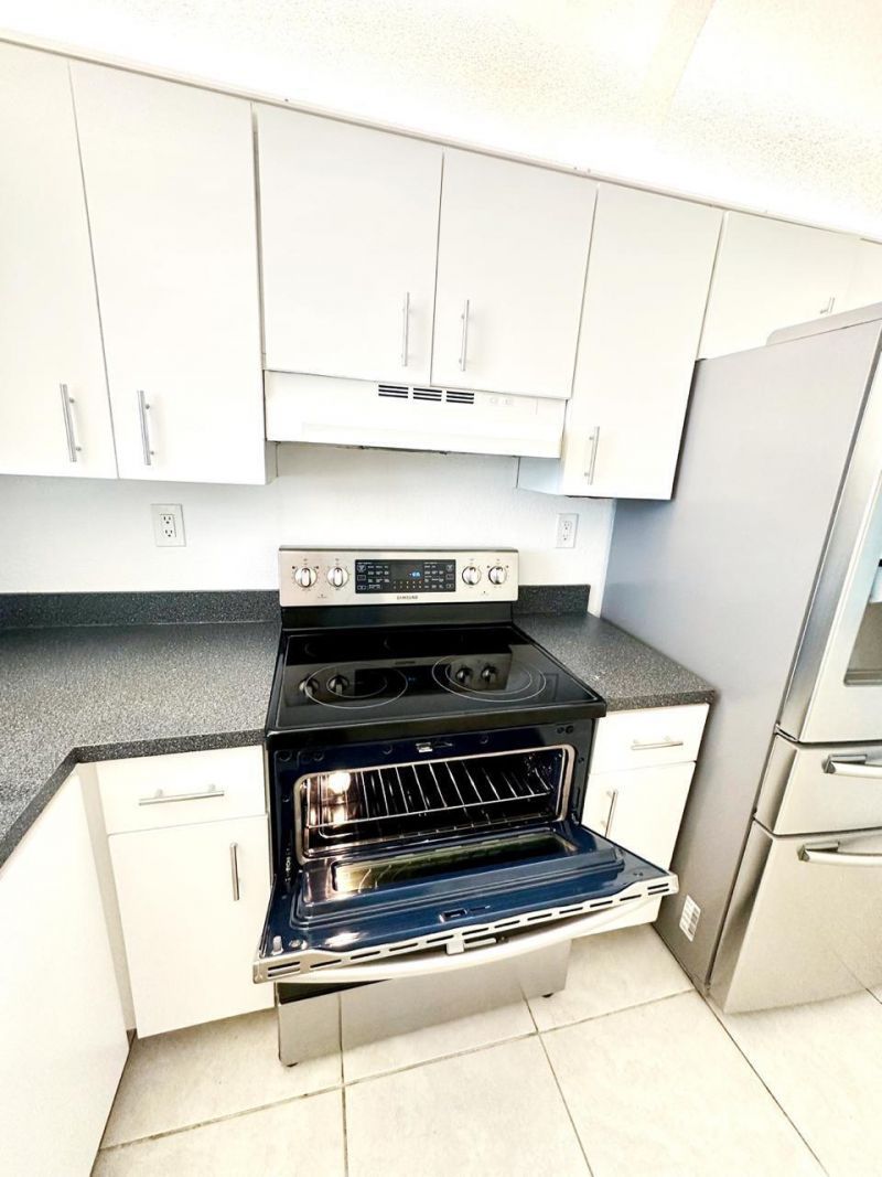 9235 SW 8th 402 Street, Unit 402, Boca Raton, FL 33428 Photo